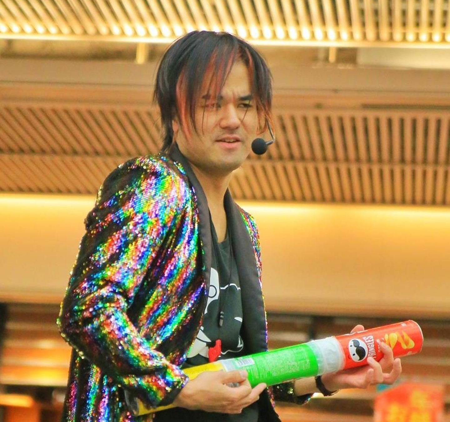 東雲ゴールド（コメディパフォーマー）